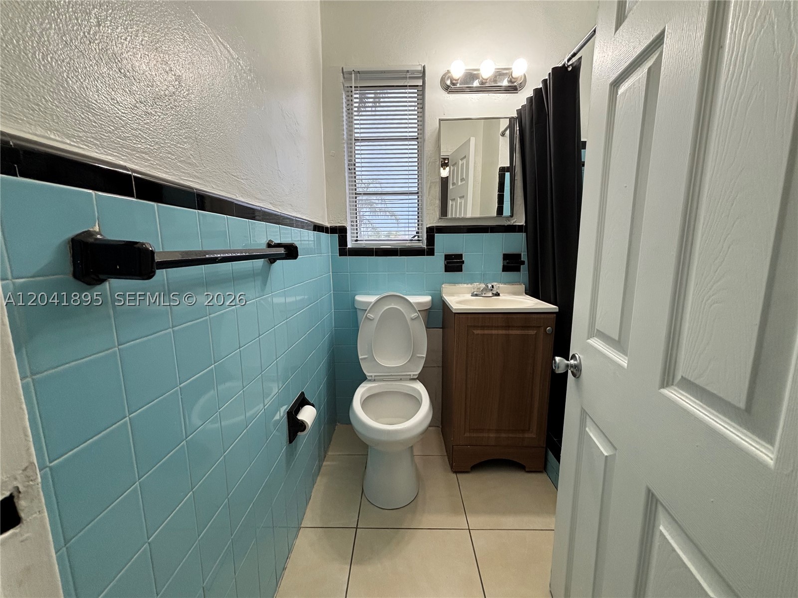 1843 Dewey St 118 Property Photo 5