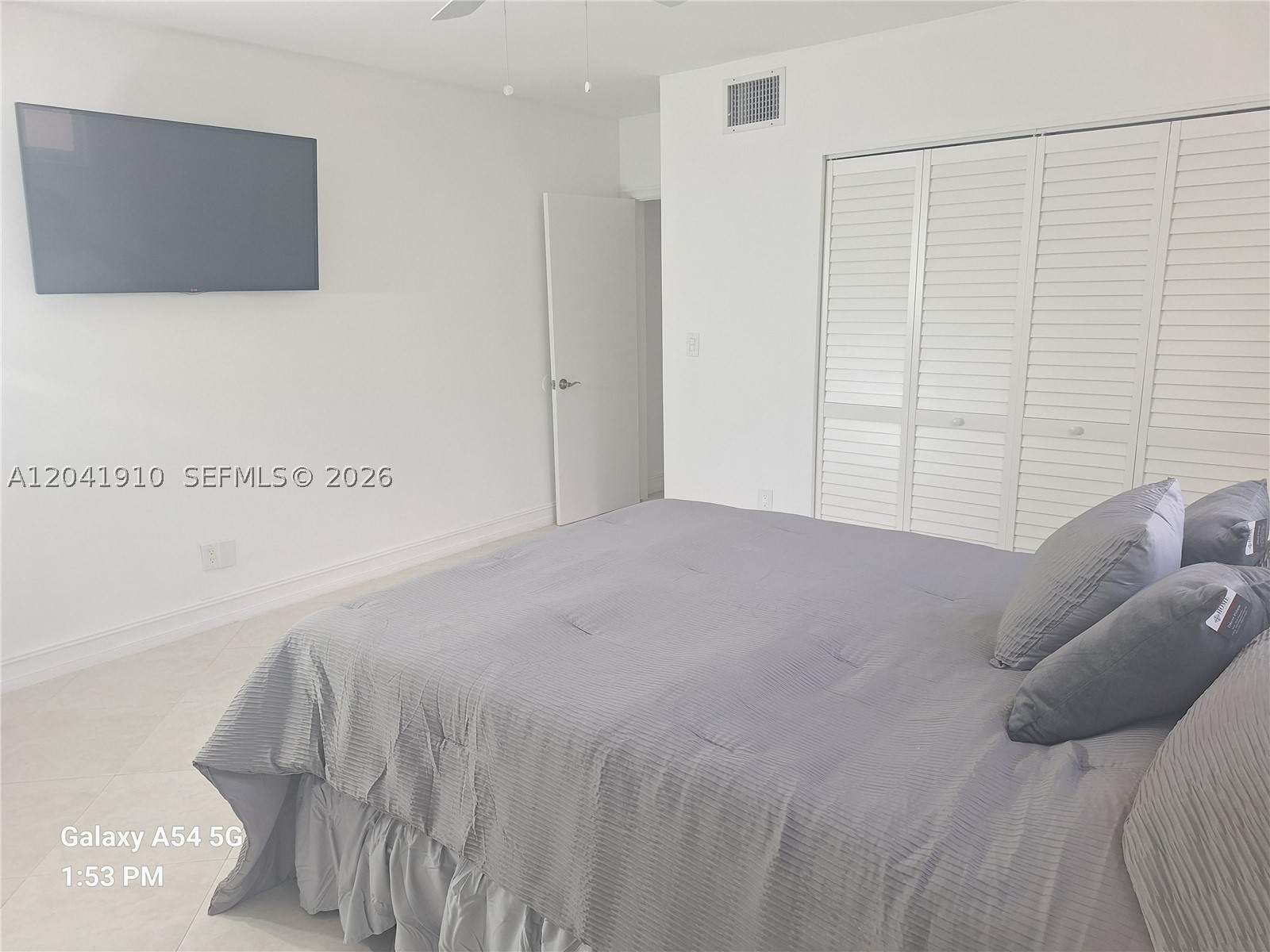 1800 N 55th Ave Property Photo 14
