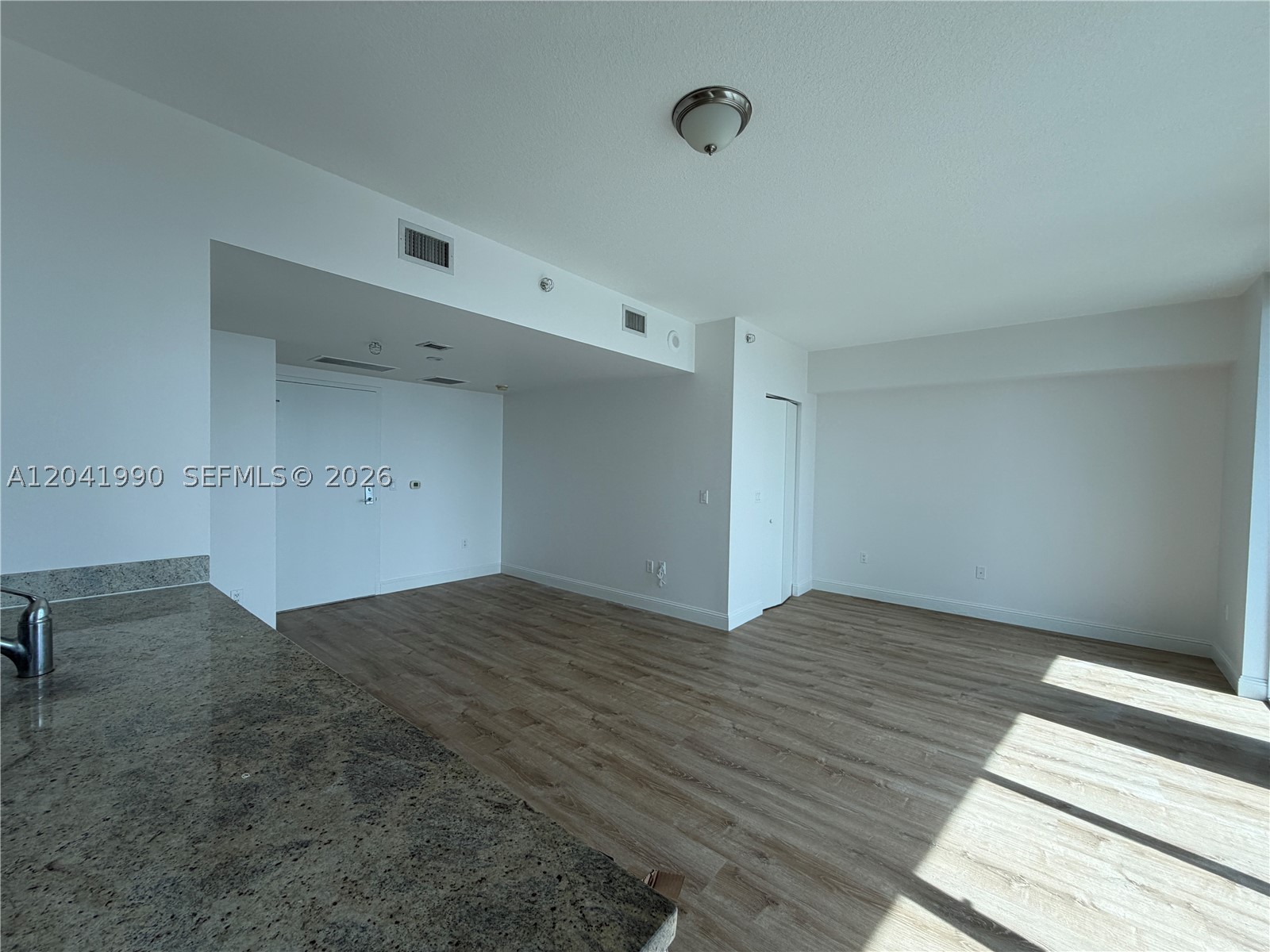 185 SW 7th St 3200 Property Photo 1