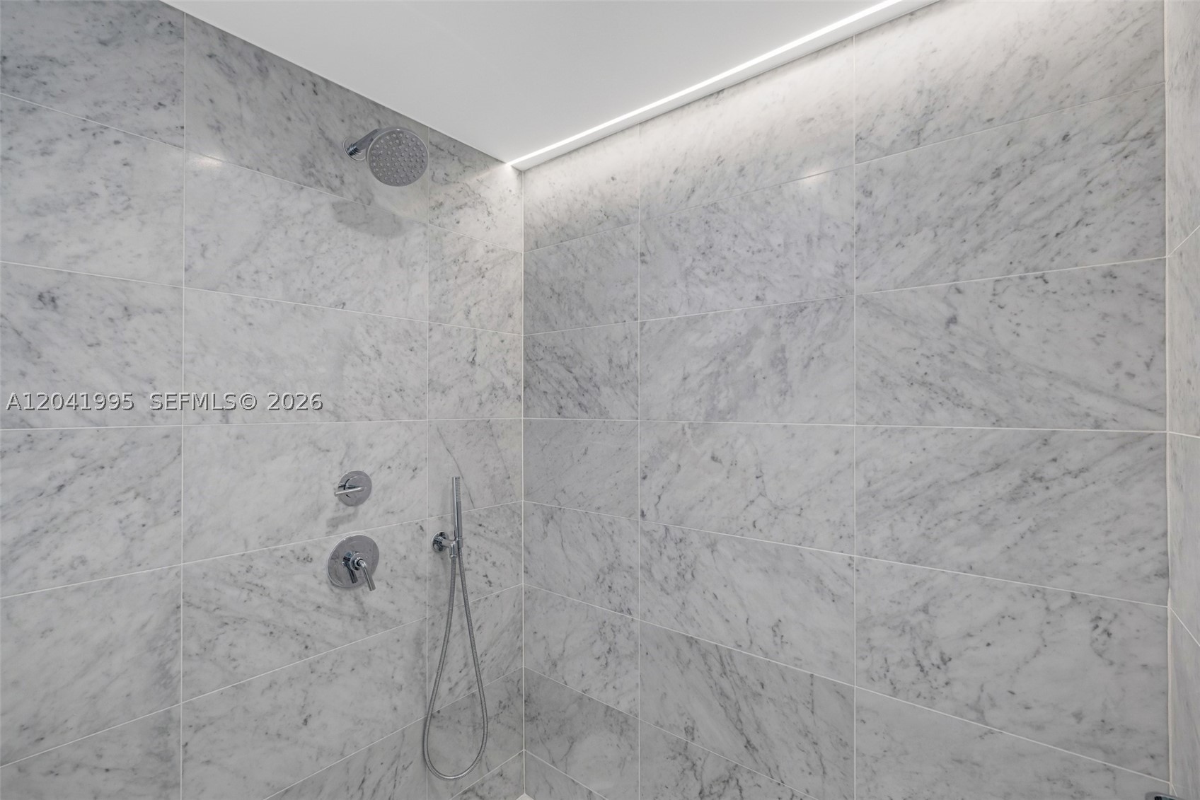 9221 E Bay Harbor Drive 210 Property Photo 17