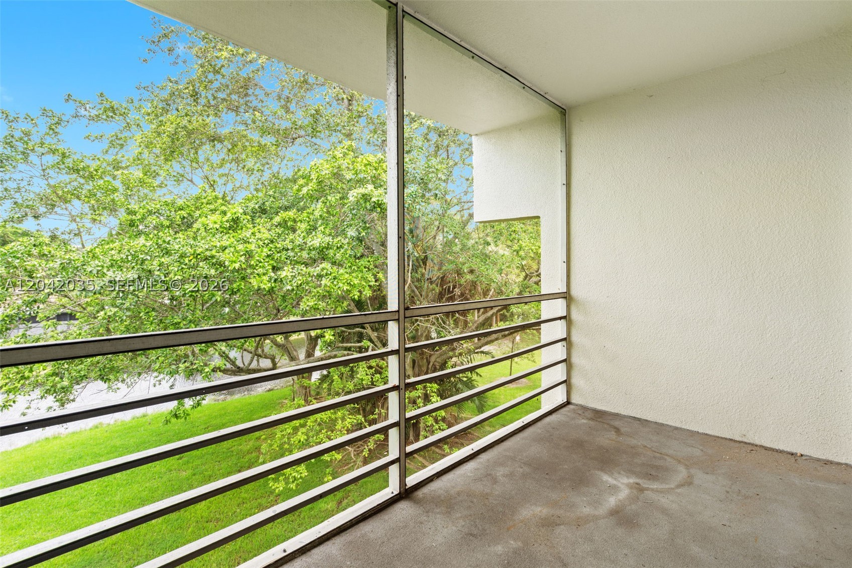 4215 N University Dr 305 Property Photo 25