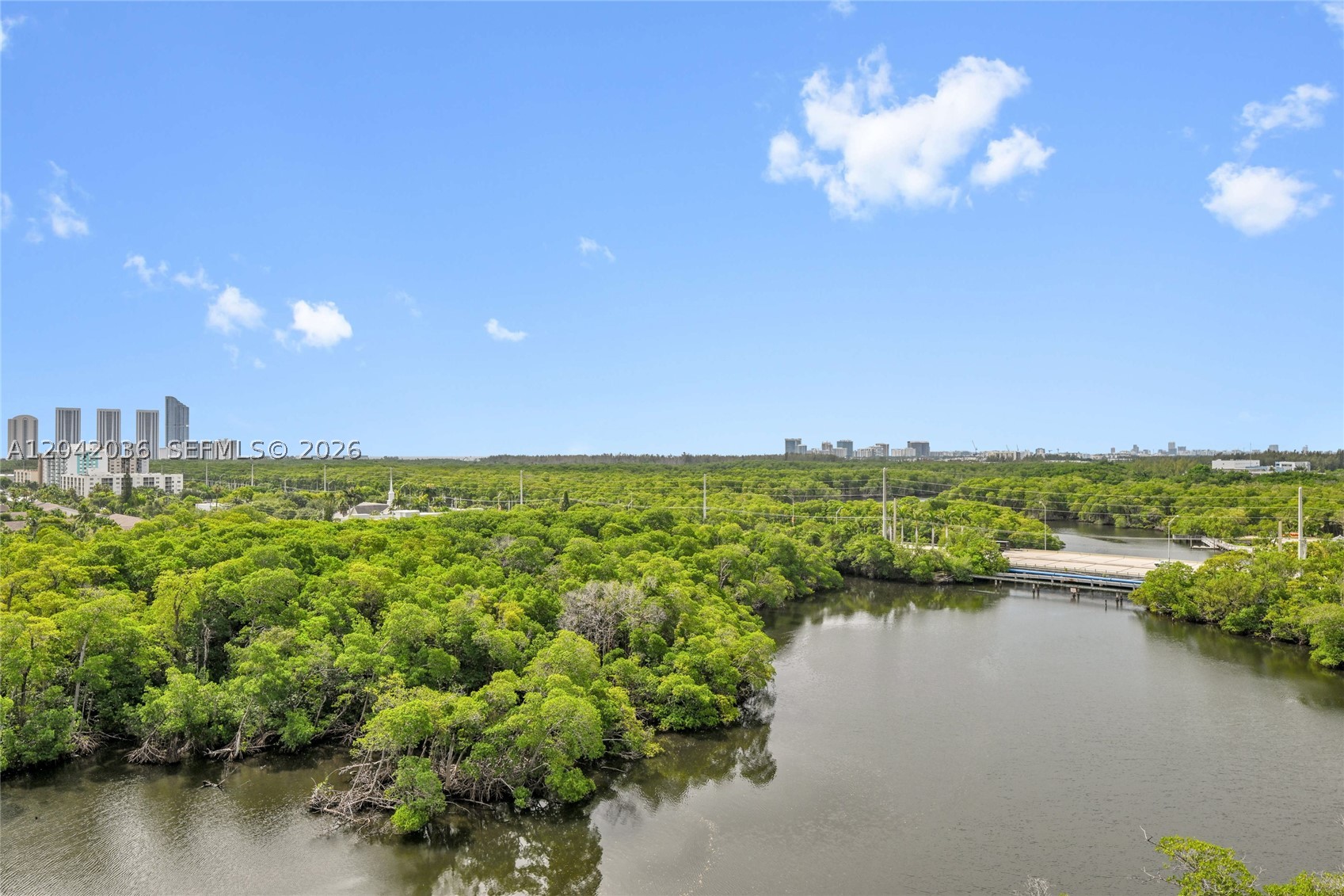 16385 Biscayne Blvd 1020 Property Photo 1