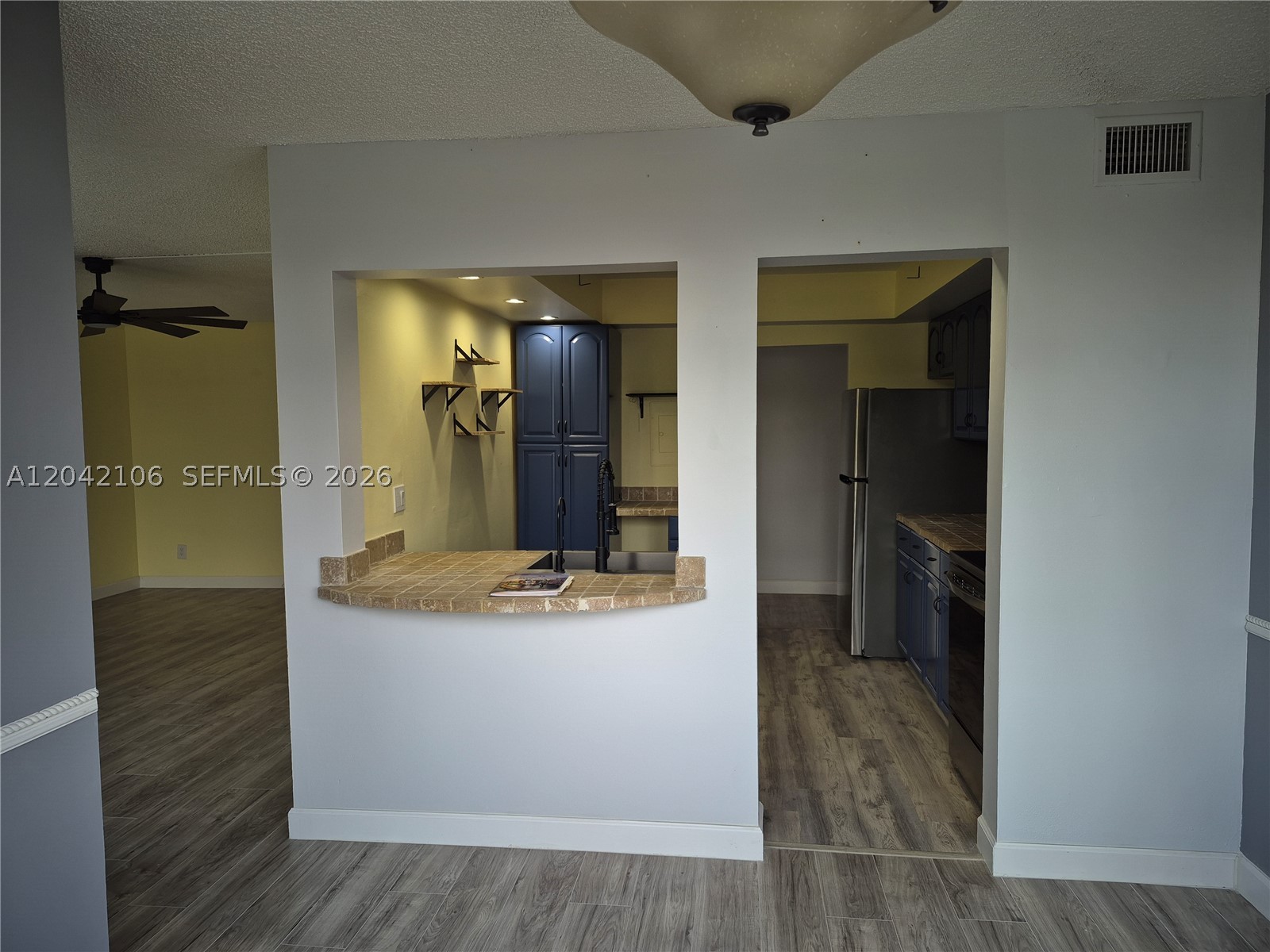 16565 Ne 26th Ave 2e Property Photo 6