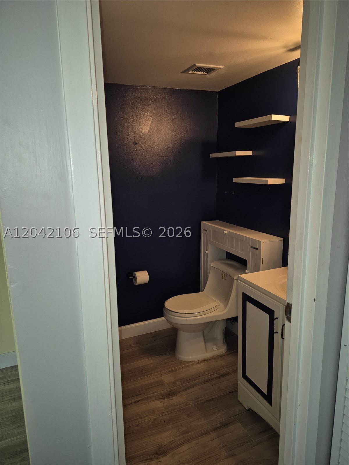 16565 Ne 26th Ave 2e Property Photo 10