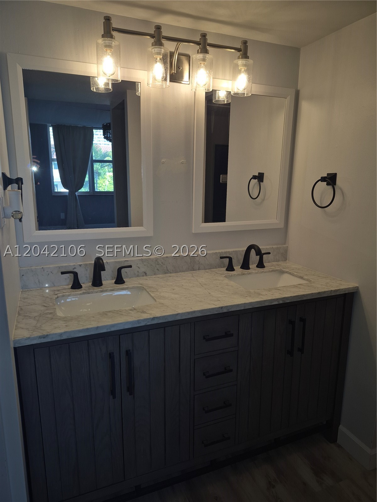16565 Ne 26th Ave 2e Property Photo 12