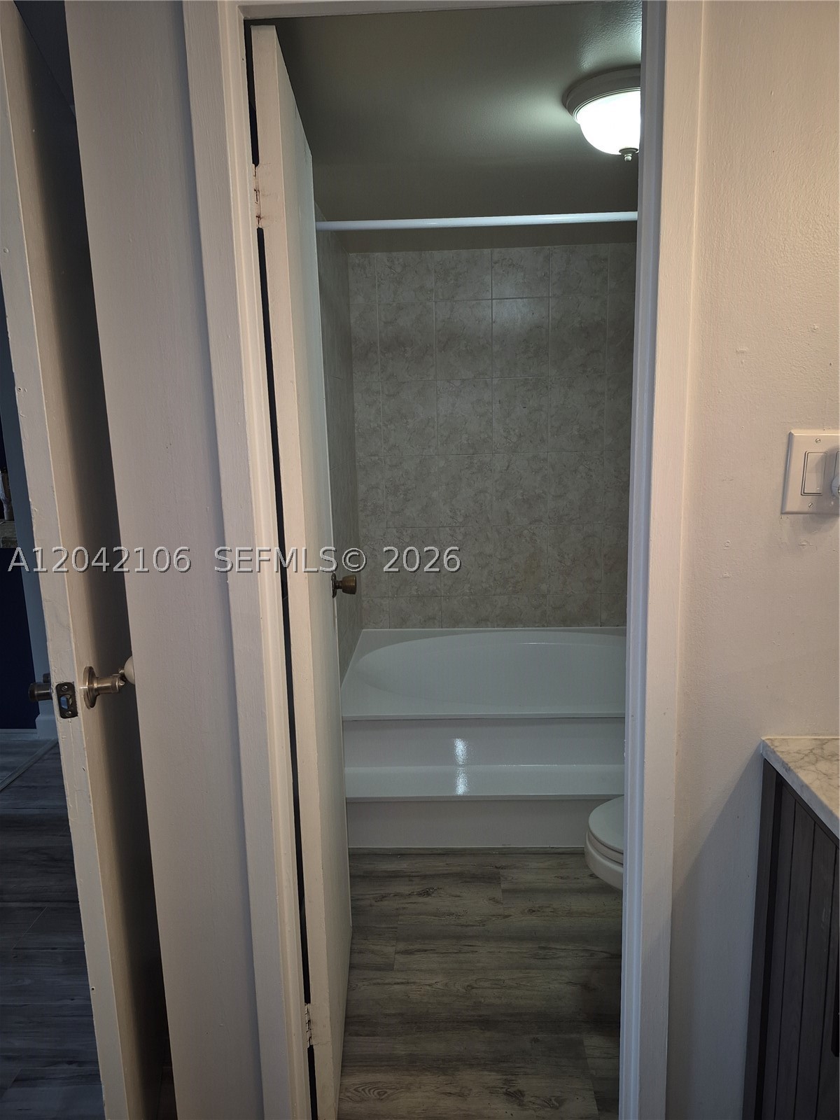 16565 Ne 26th Ave 2e Property Photo 13