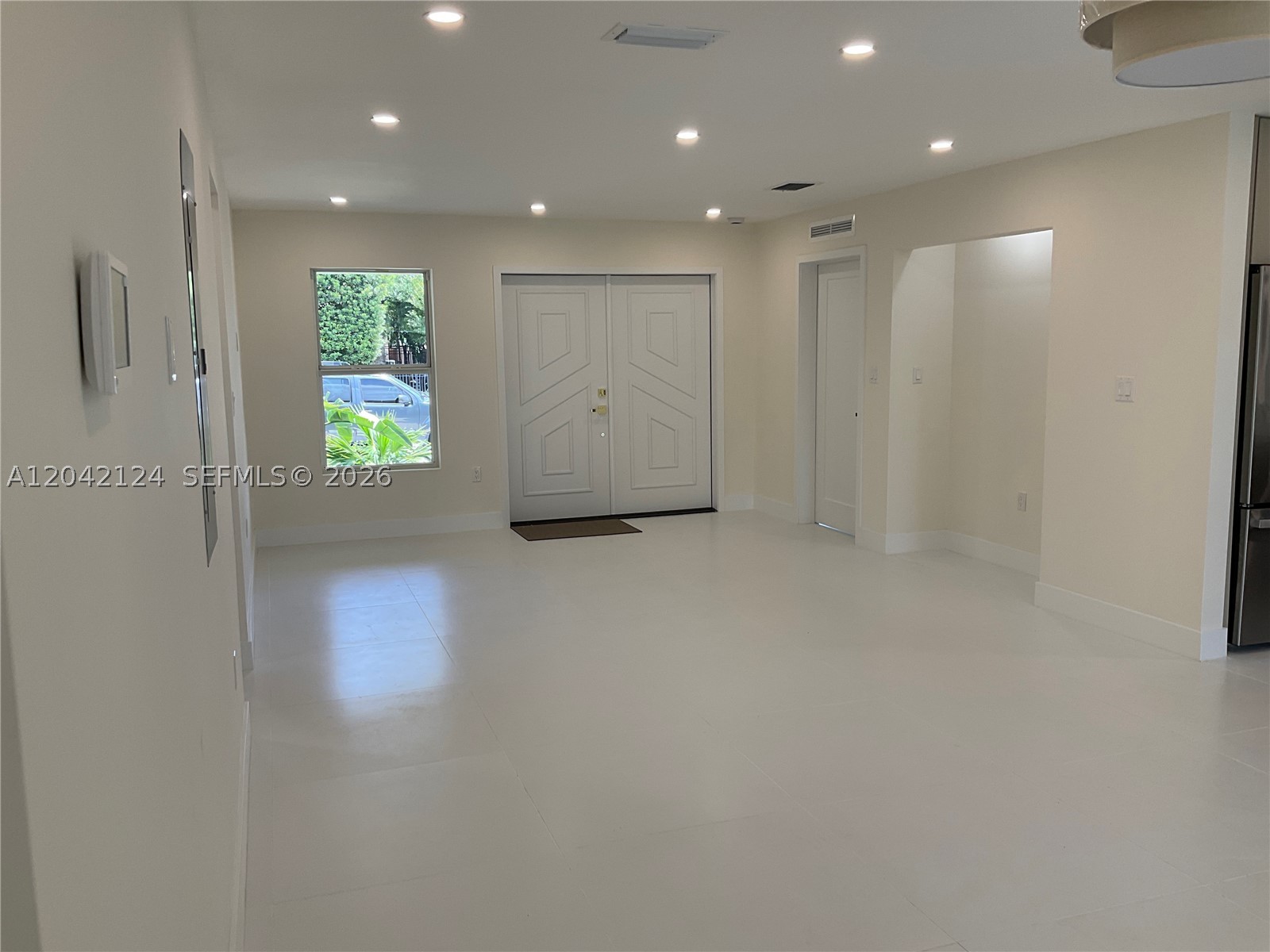 2315 Nw 3rd St Property Photo 6