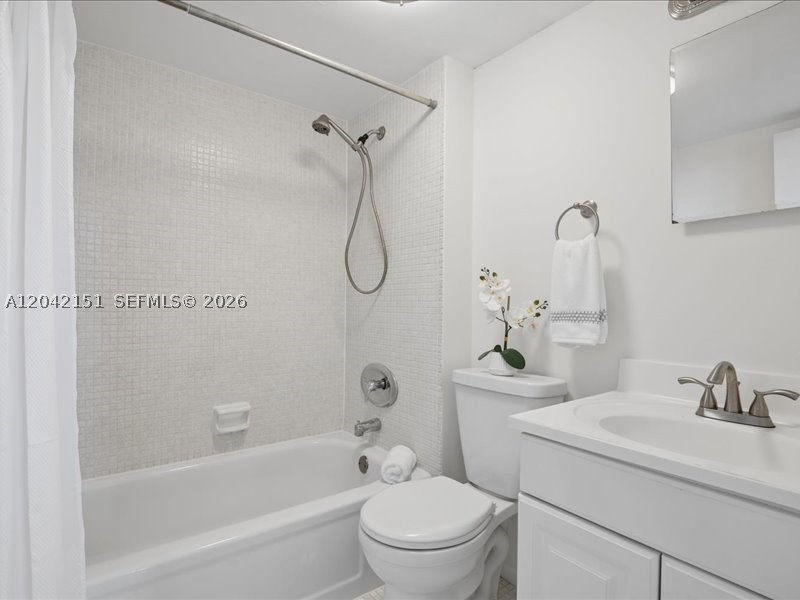 117 Royal Park Dr 3f Property Photo 6
