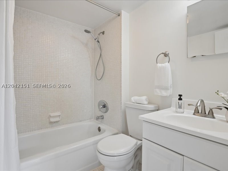 117 Royal Park Dr 3f Property Photo 8