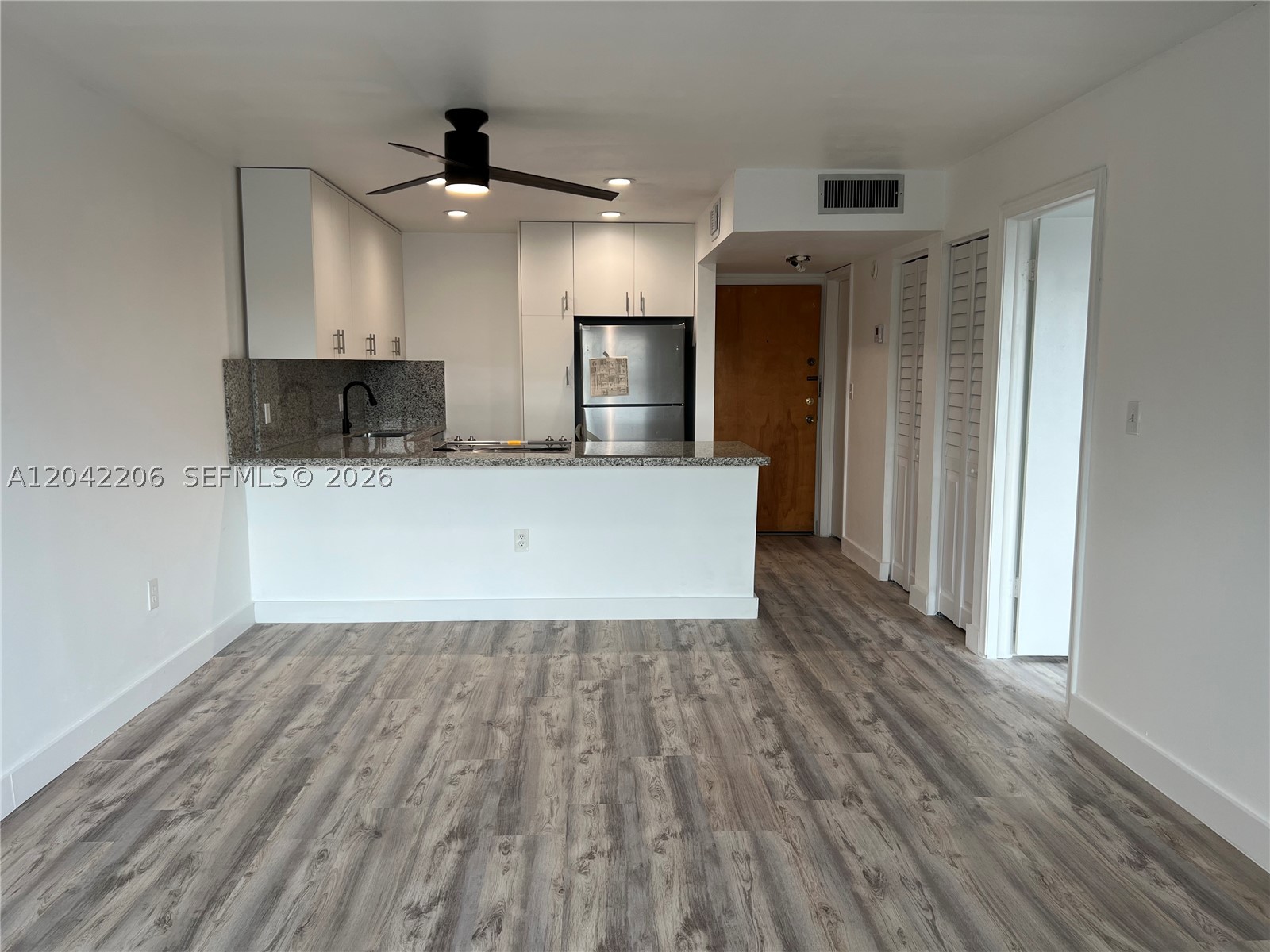 860 Ne 78th St 303 Property Photo 17
