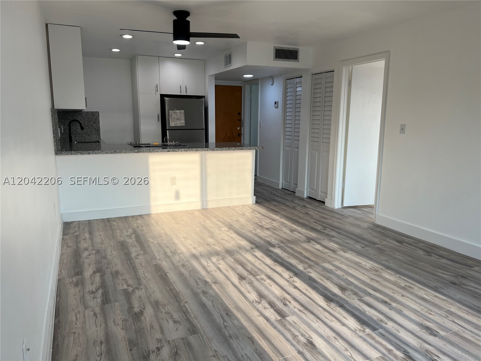 860 Ne 78th St 303 Property Photo 18