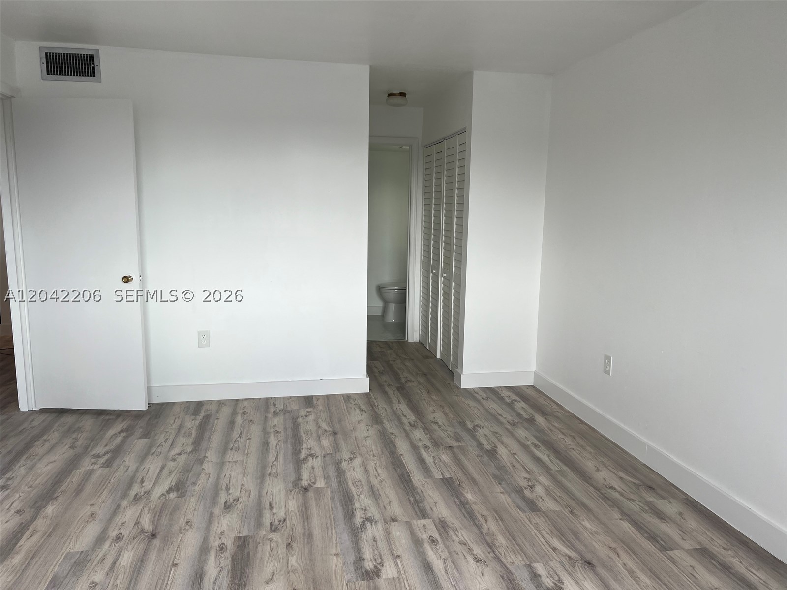 860 Ne 78th St 303 Property Photo 22