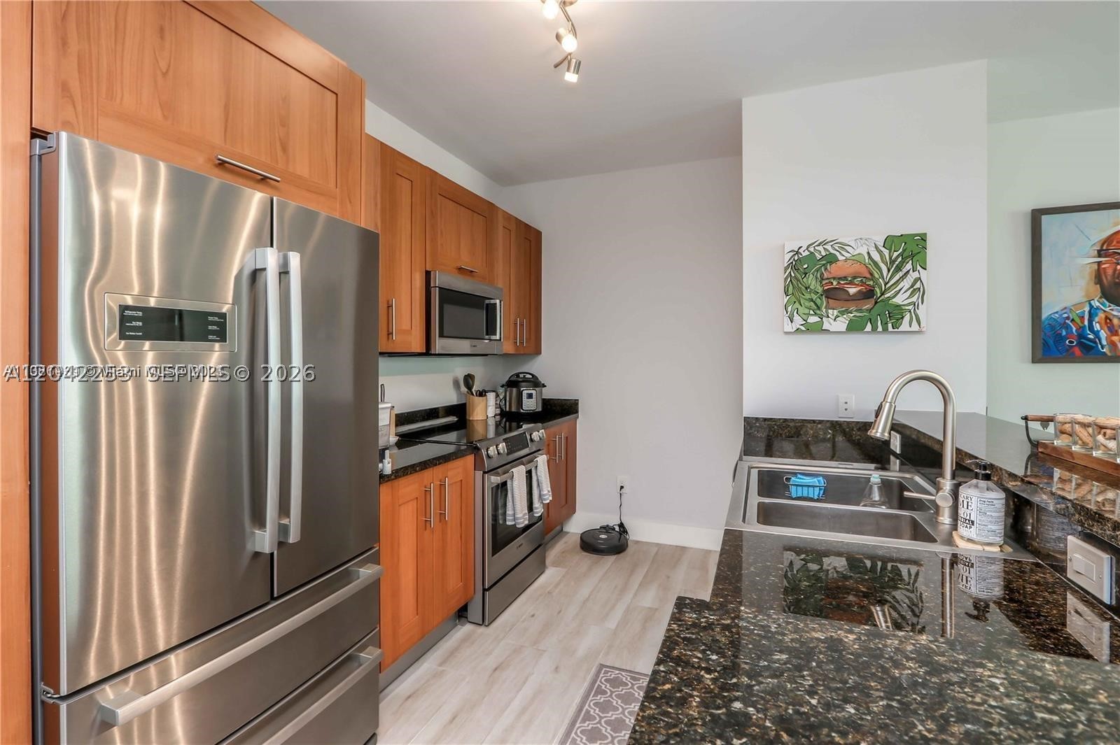 1300 Ponce De Leon Blvd 500 Property Photo 5