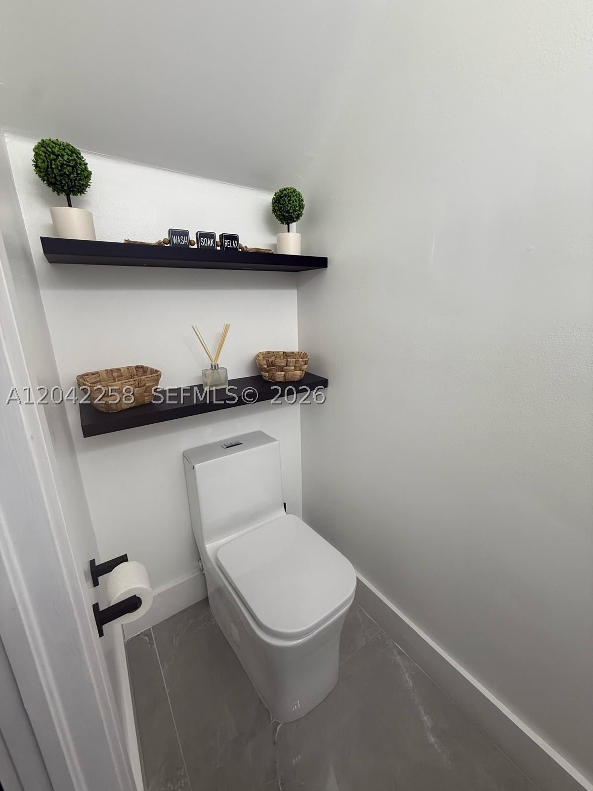 3370 Ne 14th Dr 106-29 Property Photo 11