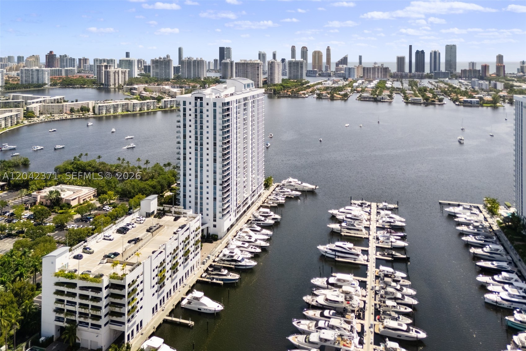 17301 Biscayne Blvd 1704 Property Photo 2