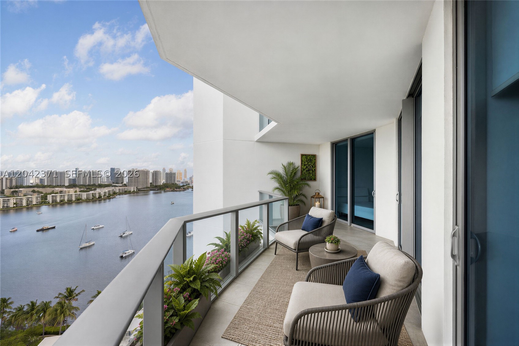17301 Biscayne Blvd 1704 Property Photo 3