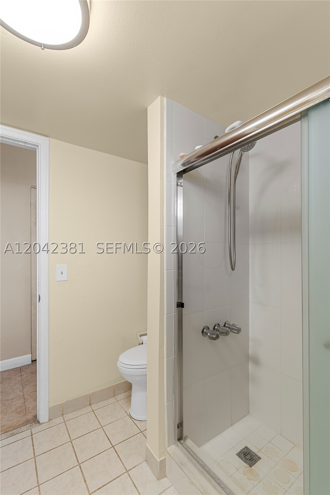 1800 W 54th St 209 Property Photo 14