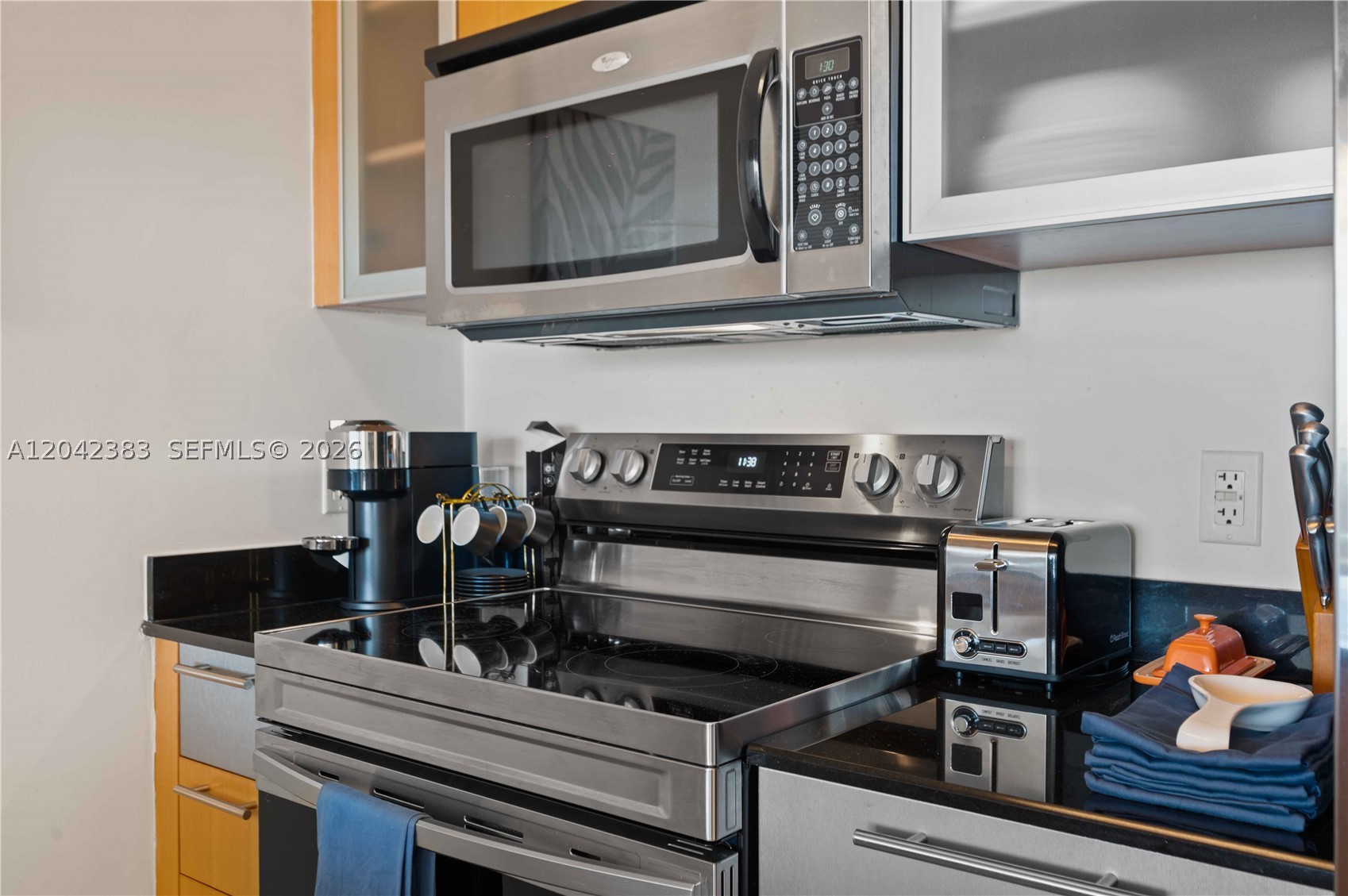 1750 N Bayshore Dr 5212 Property Photo 37