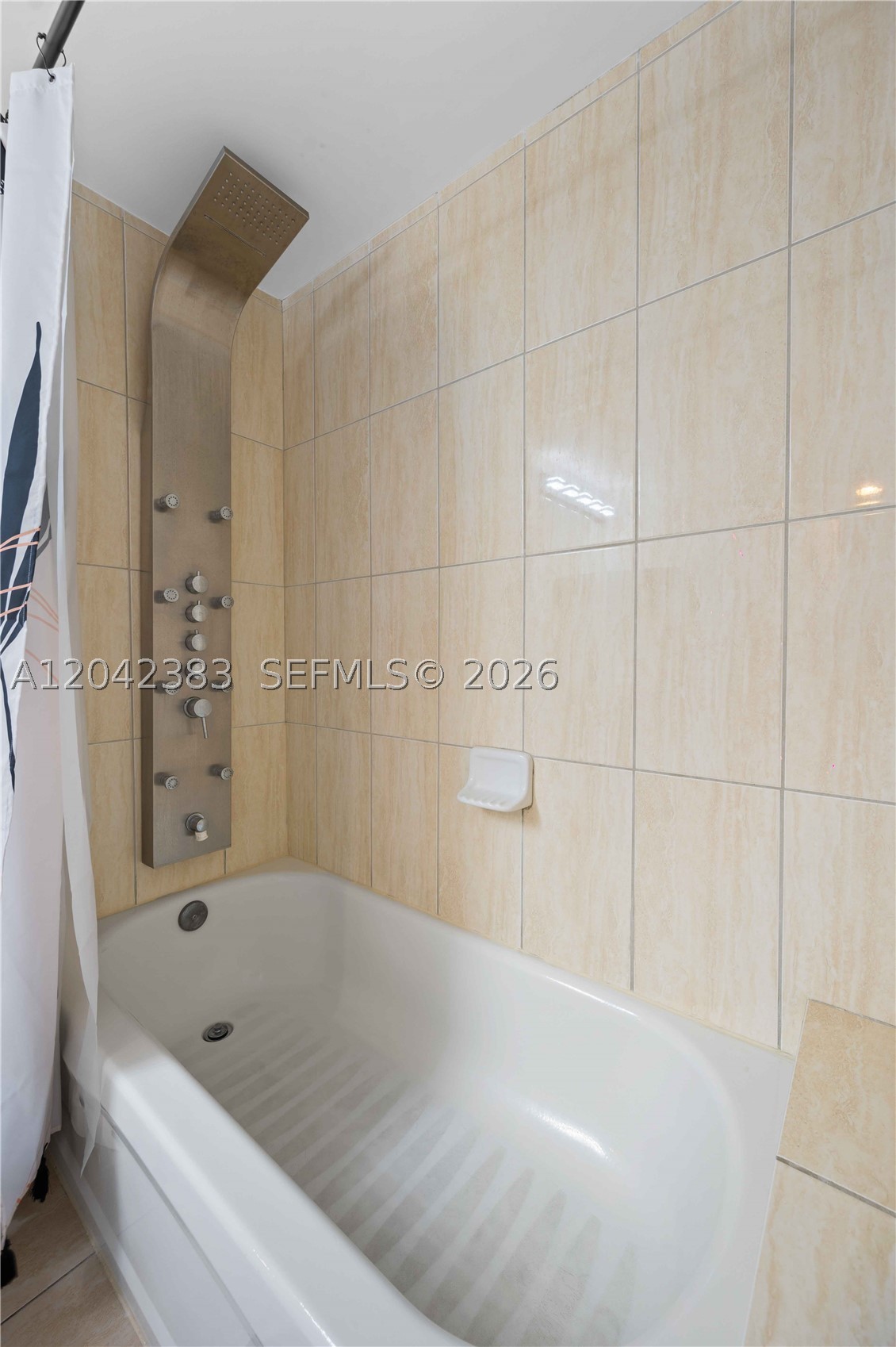 1750 N Bayshore Dr 5212 Property Photo 43