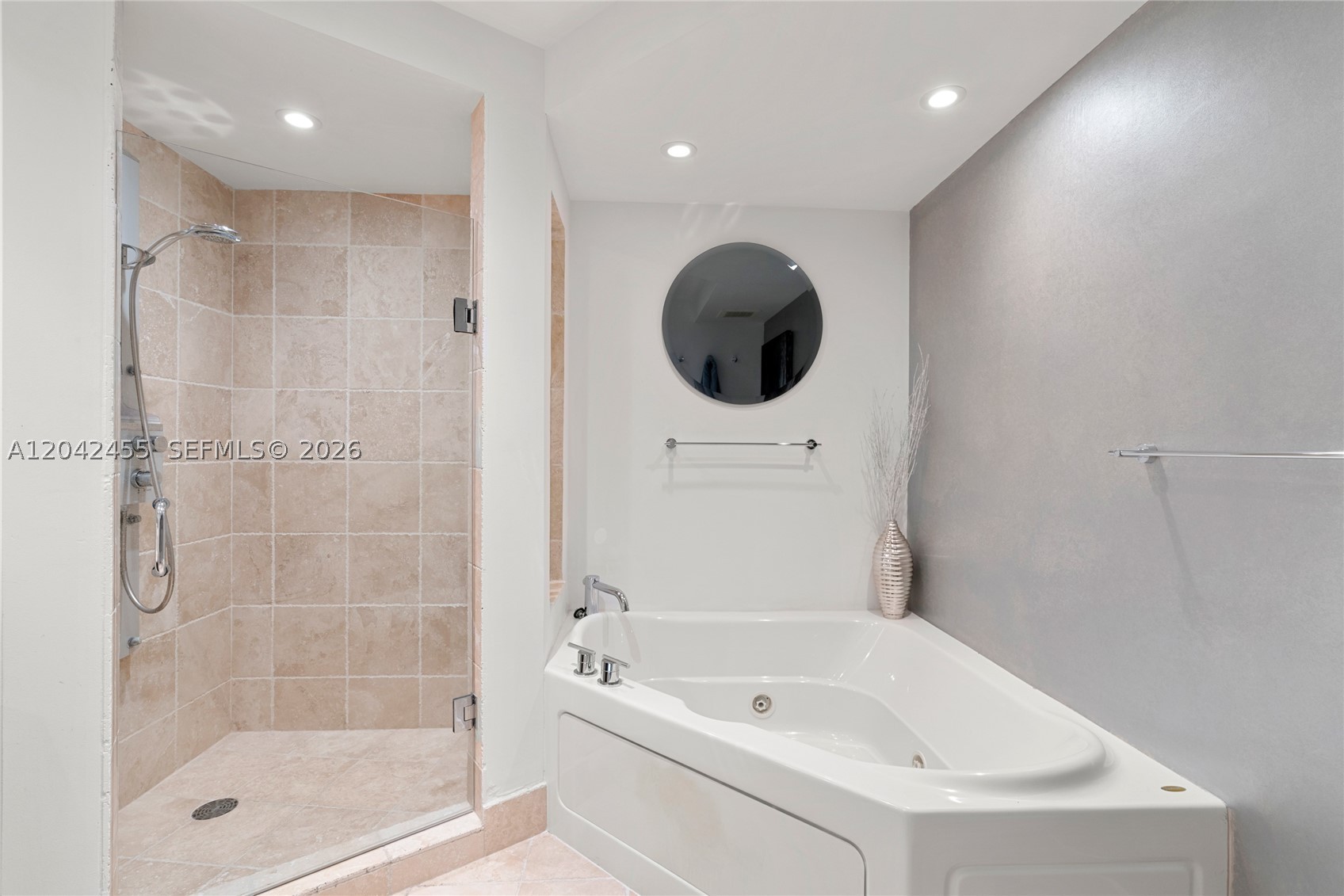 18201 Collins Ave 603 Property Photo 24