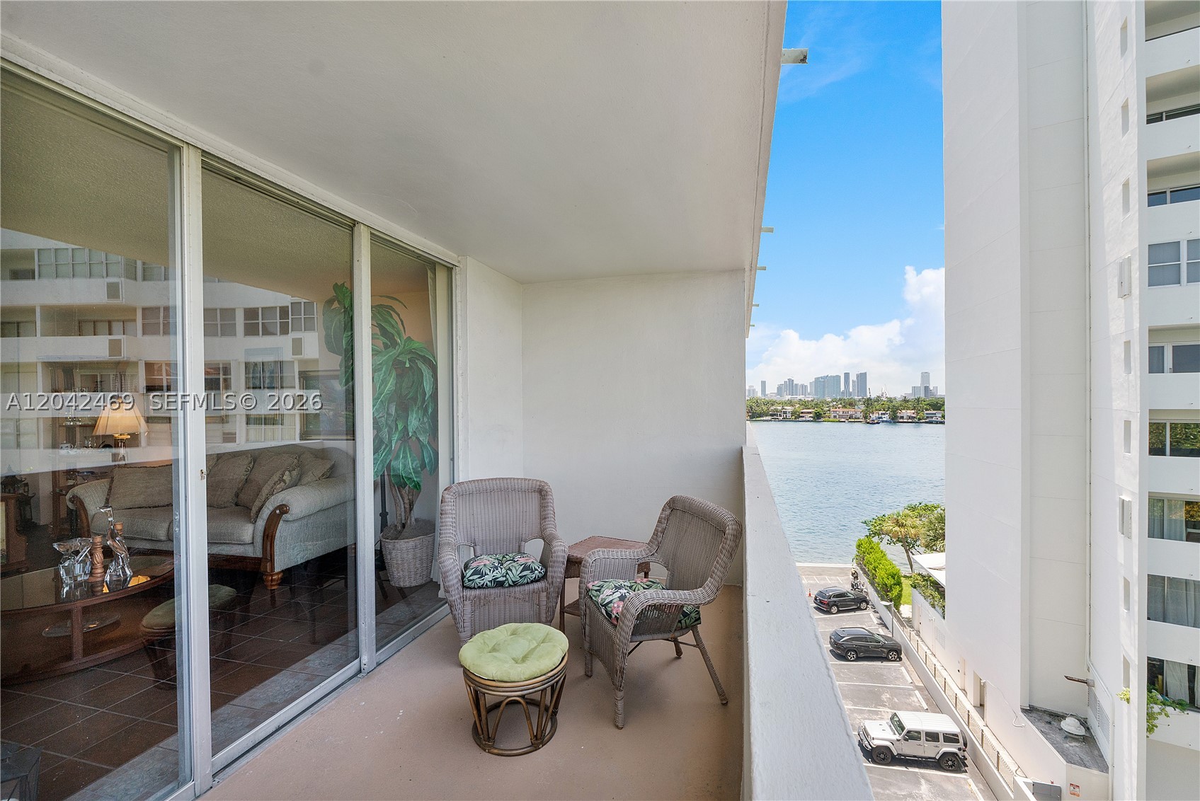 5 Island Ave 6a Property Photo 23