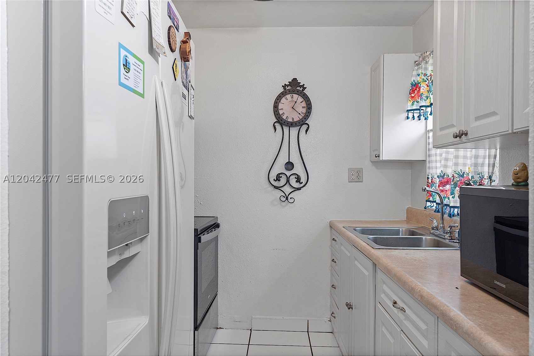 A12042477 Property Photo 13