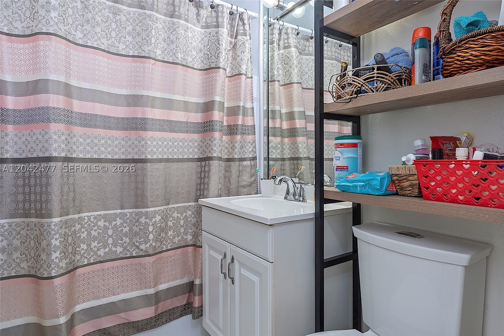 A12042477 Property Photo 16