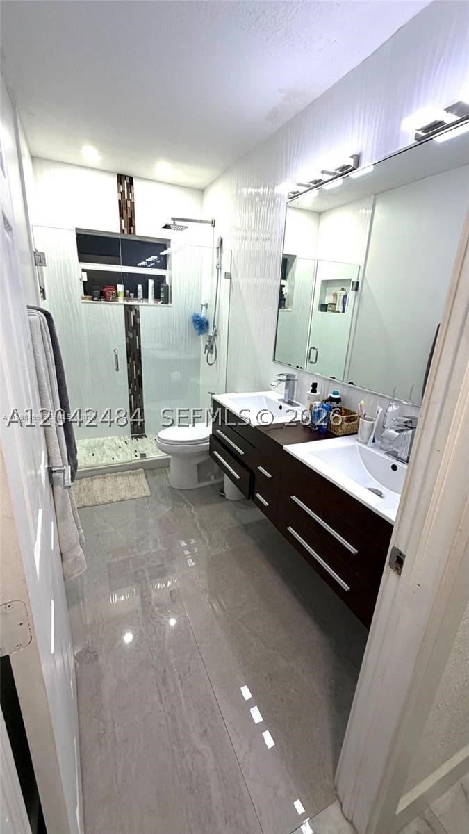 1555 Sw 21st Way Property Photo 7