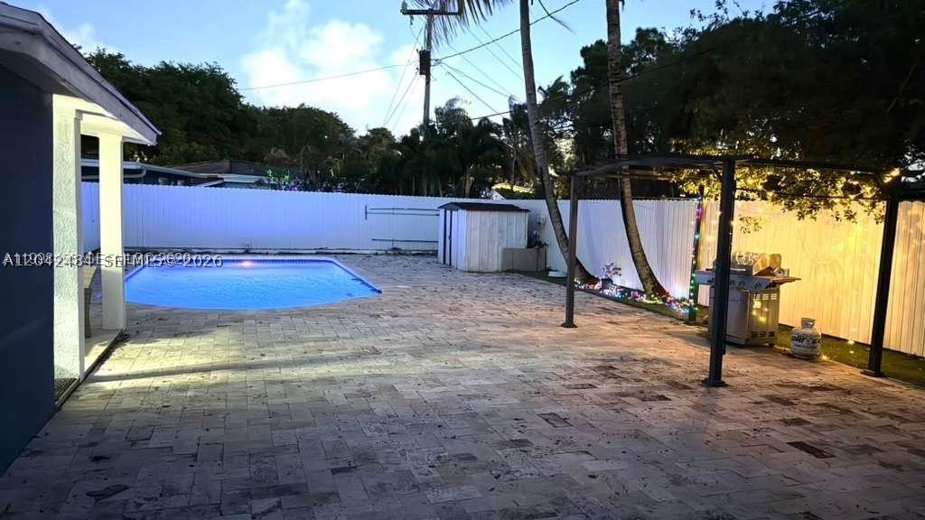 1555 Sw 21st Way Property Photo 10