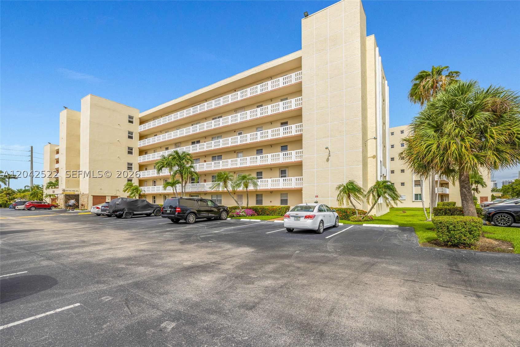 321 Se 3rd St 408 Property Photo 32