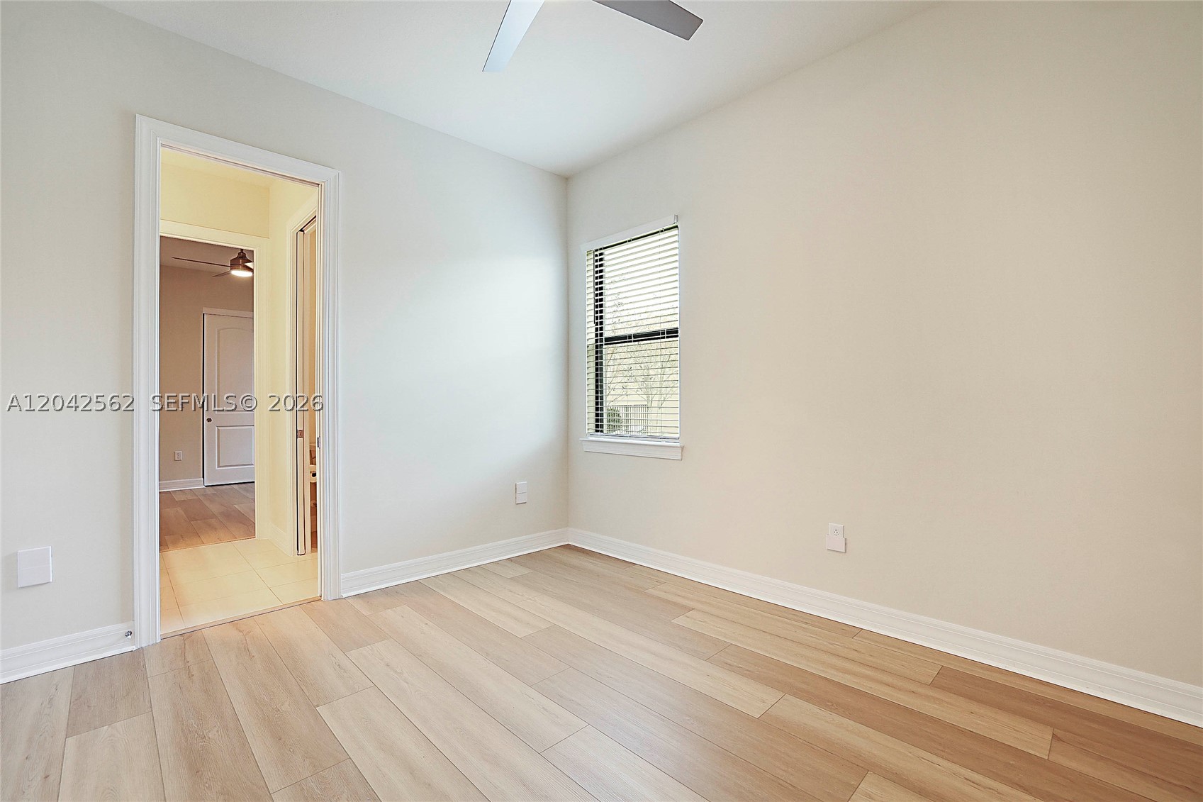 9117 Balsamo Dr Property Photo 25