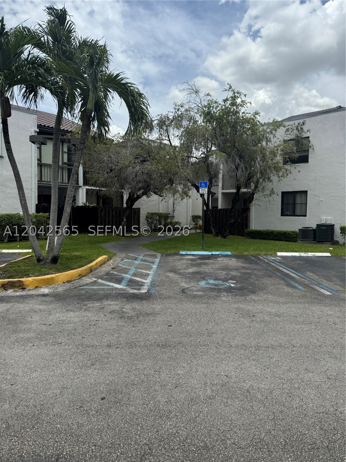 9429 Fontainebleau Blvd 105-33 Property Photo 1