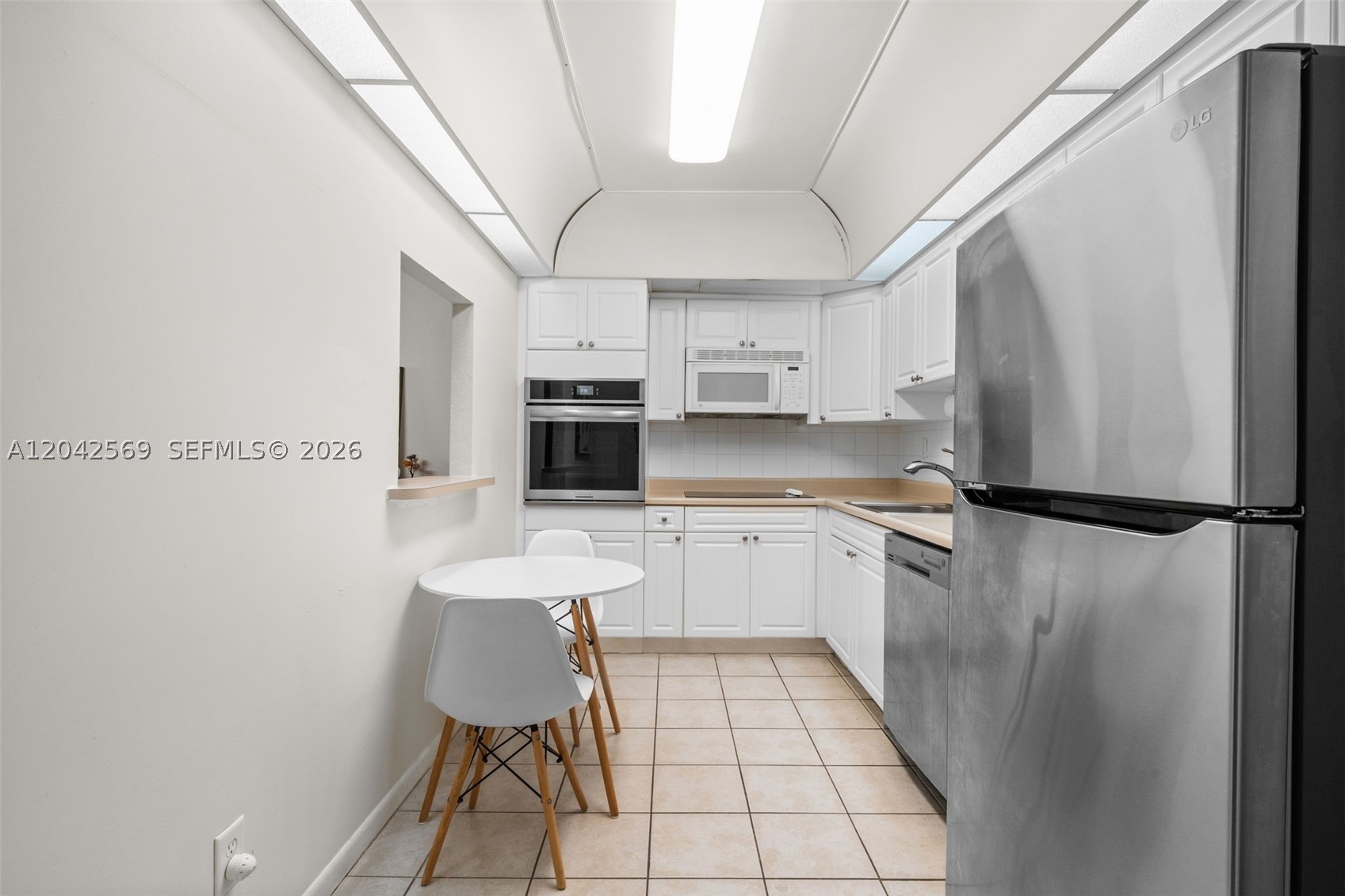 19380 Collins Ave 1224 Property Photo 12