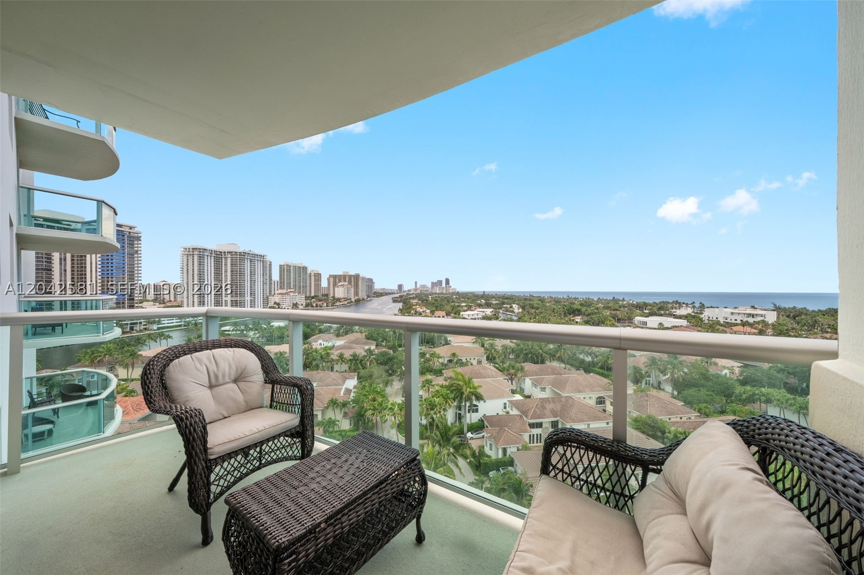19380 Collins Ave 1224 Property Photo 1