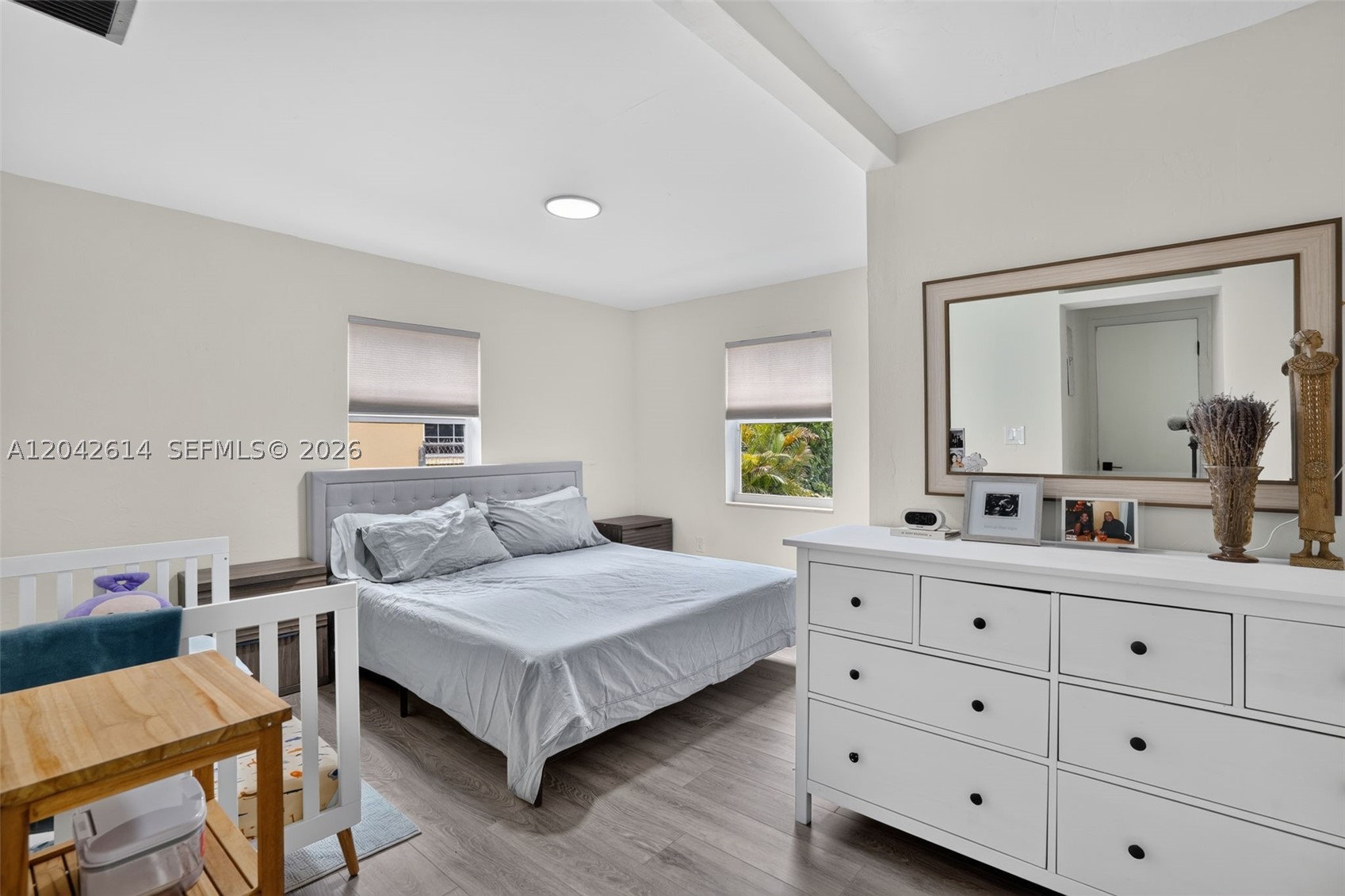 2446 Mckinley St Property Photo 4