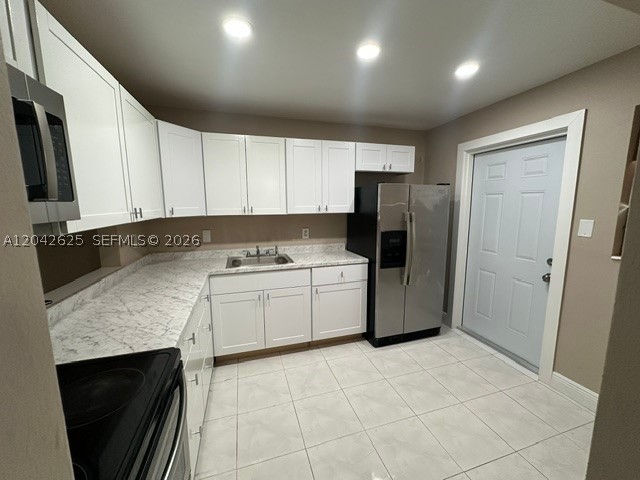 251 NE 187th St 809 Property Photo 1