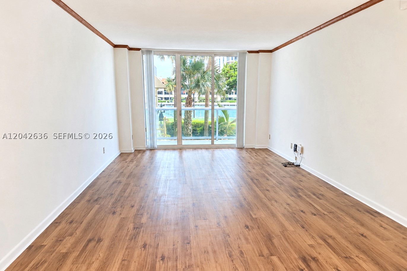 19390 Collins Ave 119 Property Photo 1