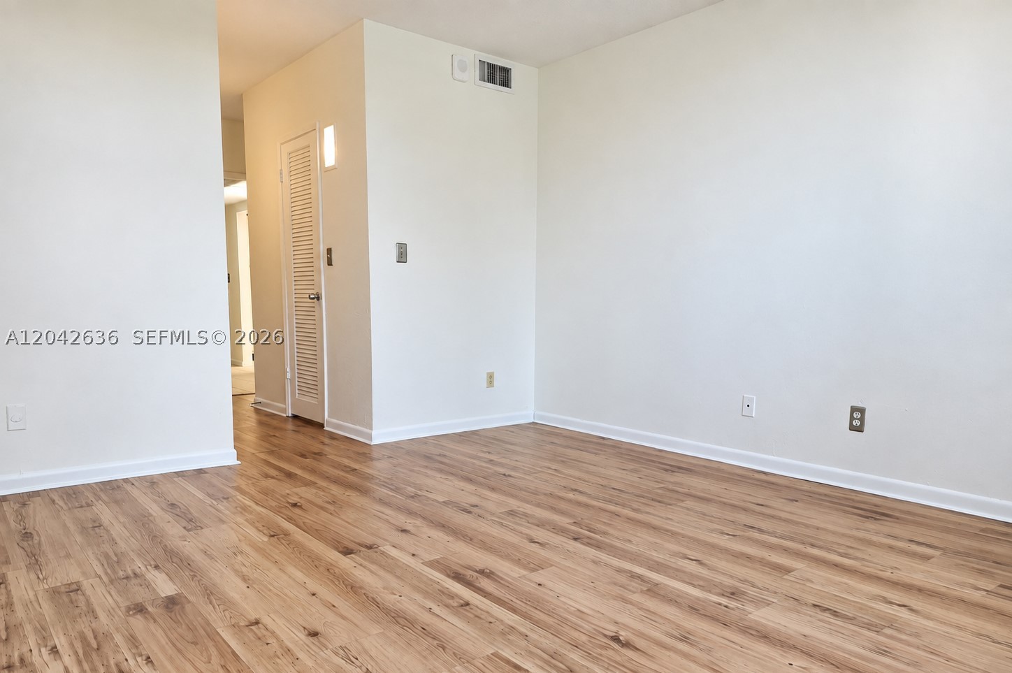 19390 Collins Ave 119 Property Photo 12