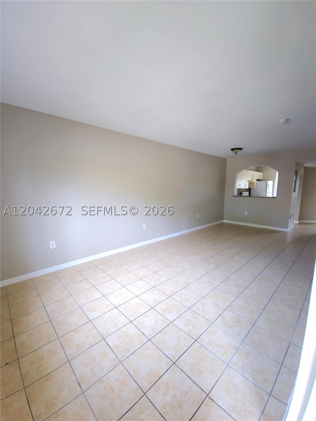990 Ne 33rd Ter 102 Property Photo 2