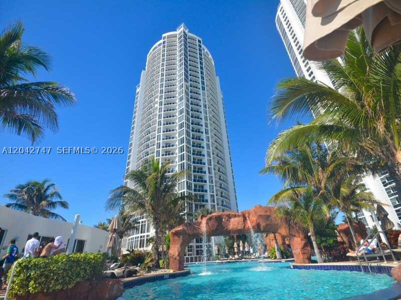 A12042747 Property Photo 3
