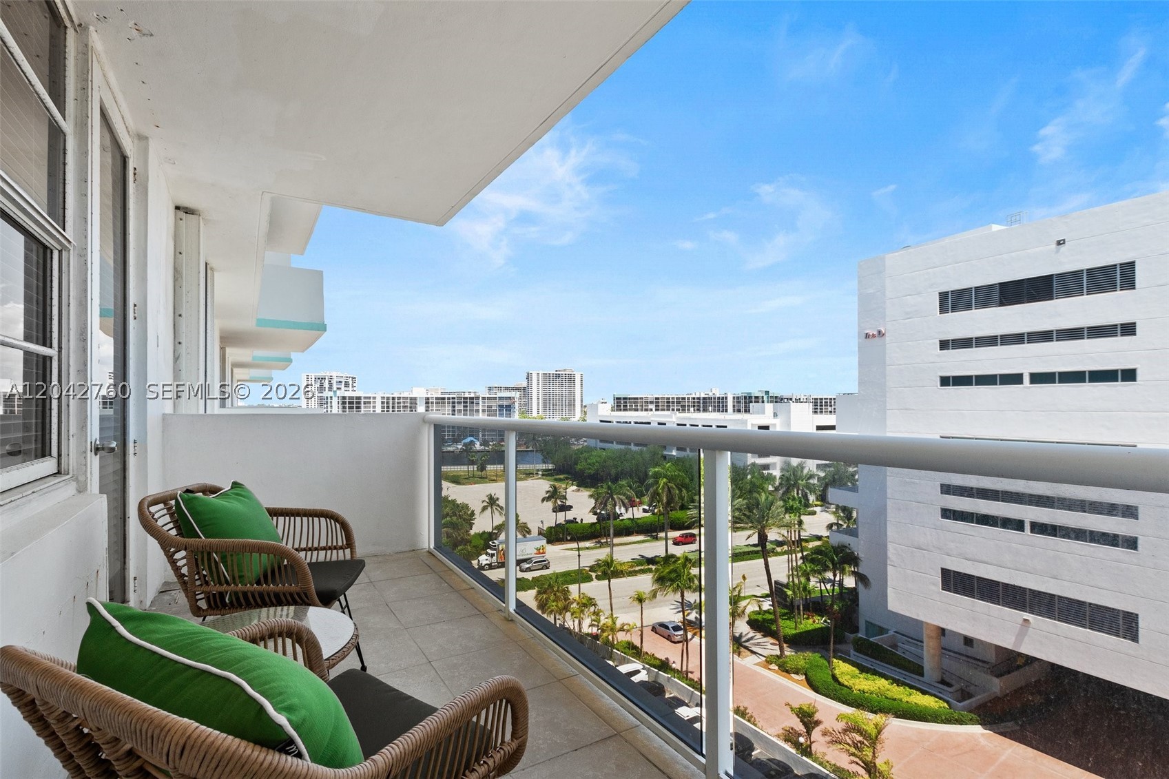 3725 S Ocean Dr 921 Property Photo 3