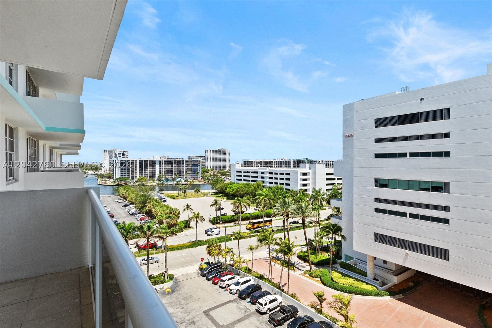 3725 S Ocean Dr 921 Property Photo 4