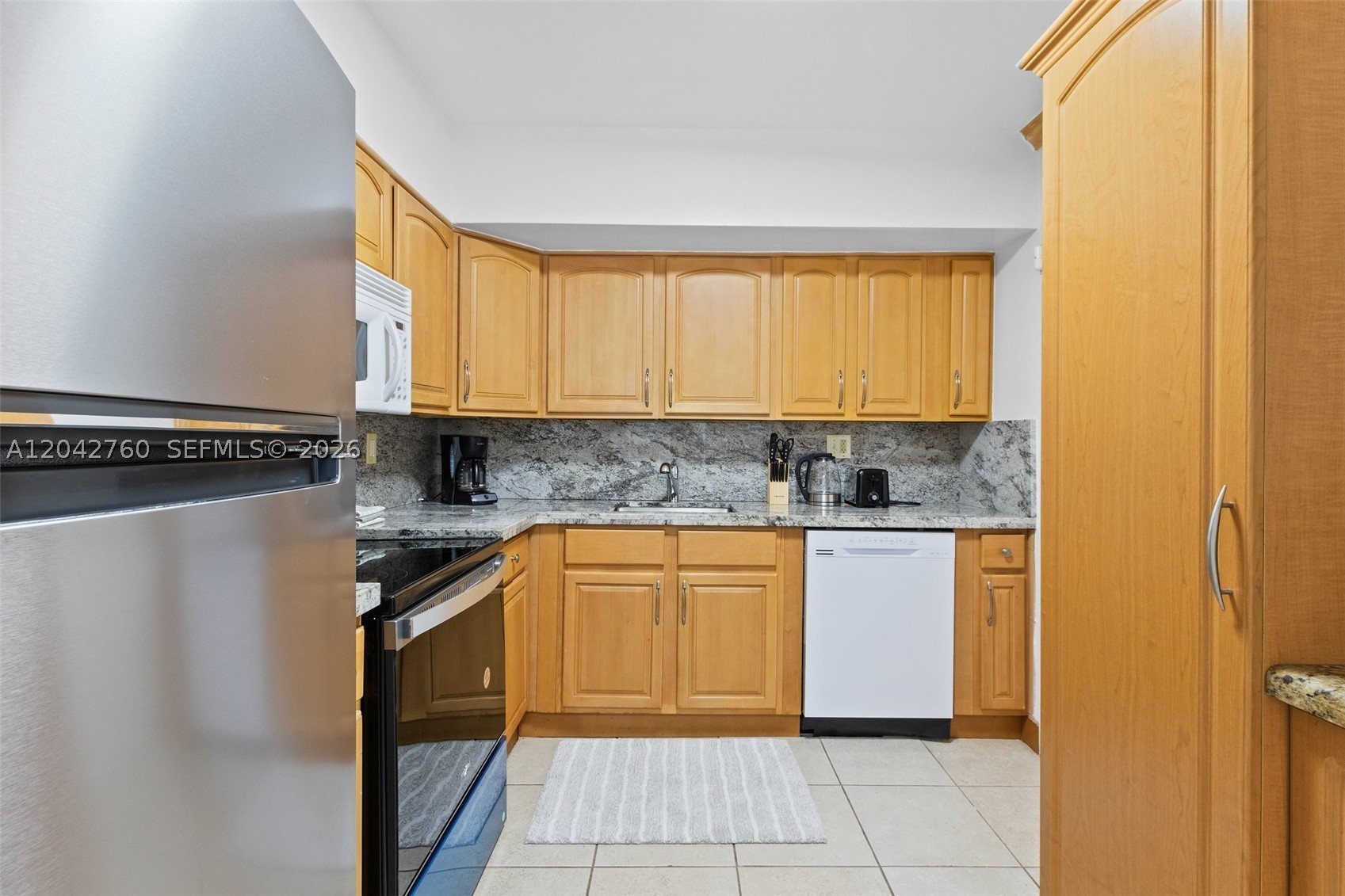 3725 S Ocean Dr 921 Property Photo 10