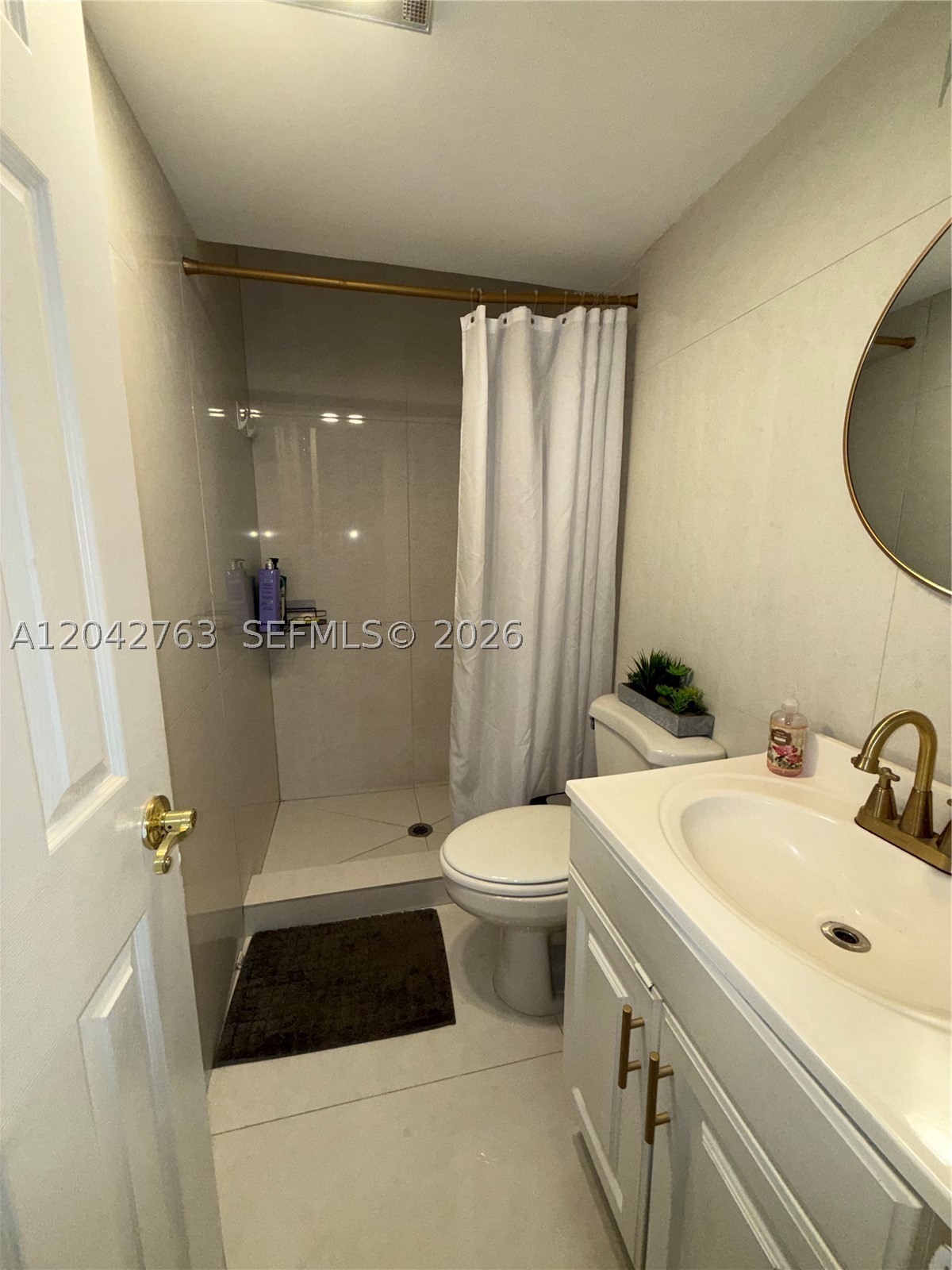 4100 Crystal Lake Dr 111 Property Photo 13