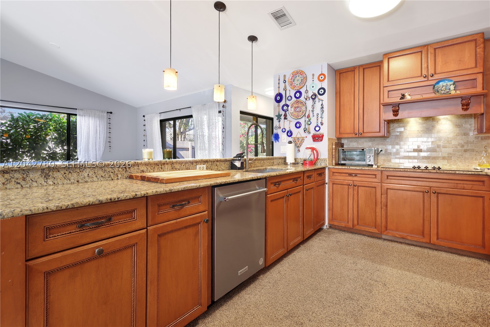 3064 S Oakland Forest Dr 1006 Property Photo 6