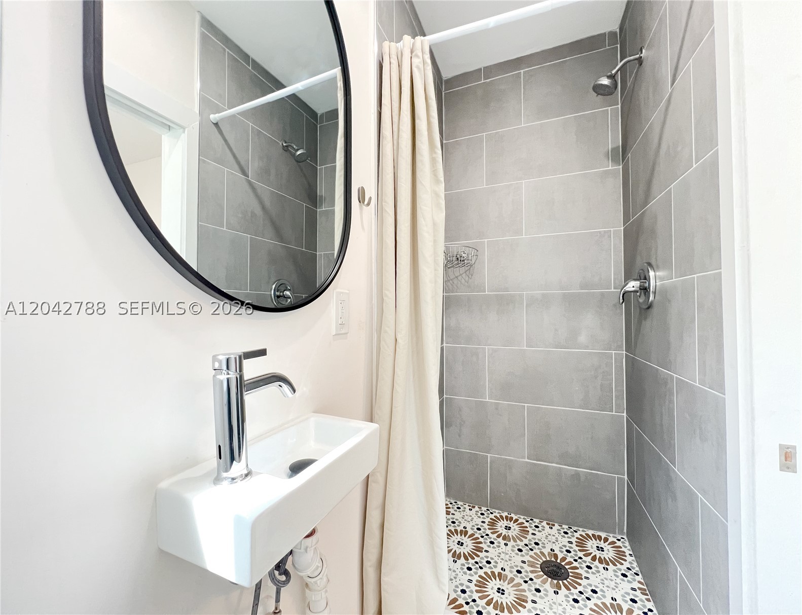1240 Ne 17th Ave 2 Property Photo 14