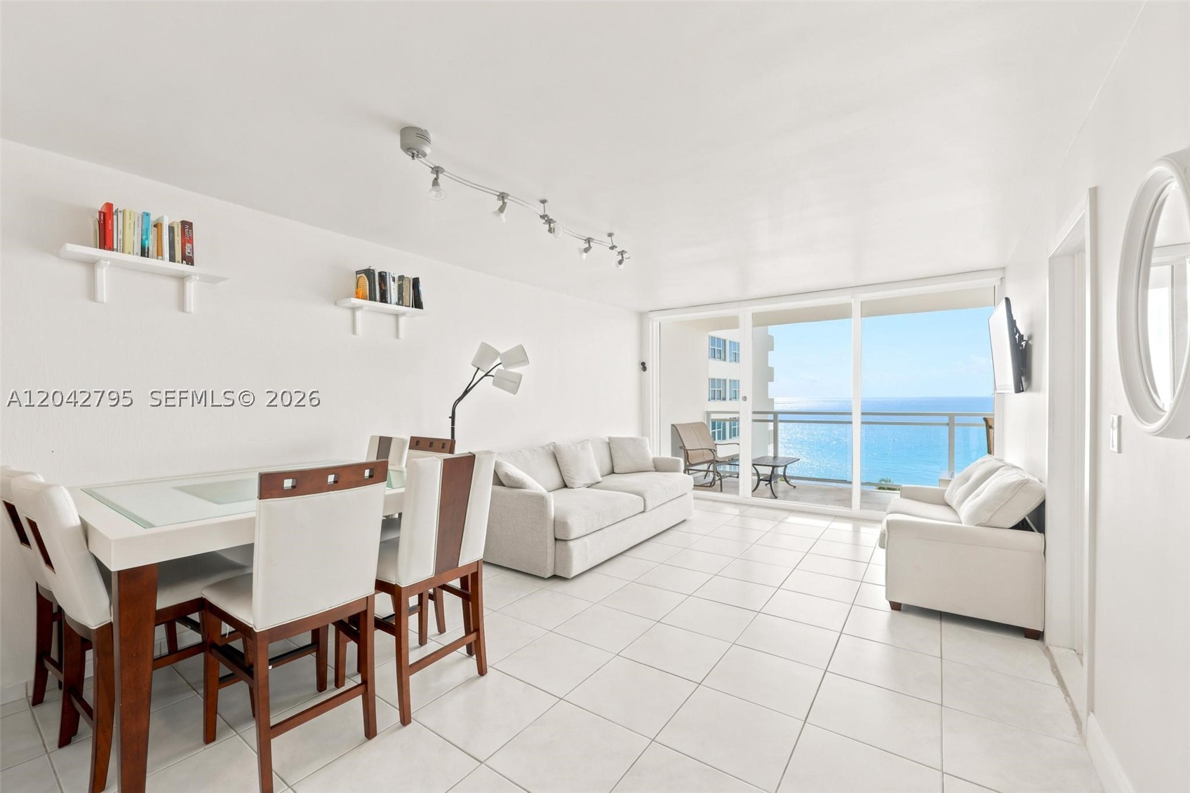 2030 S Ocean Dr 816 Property Photo 5