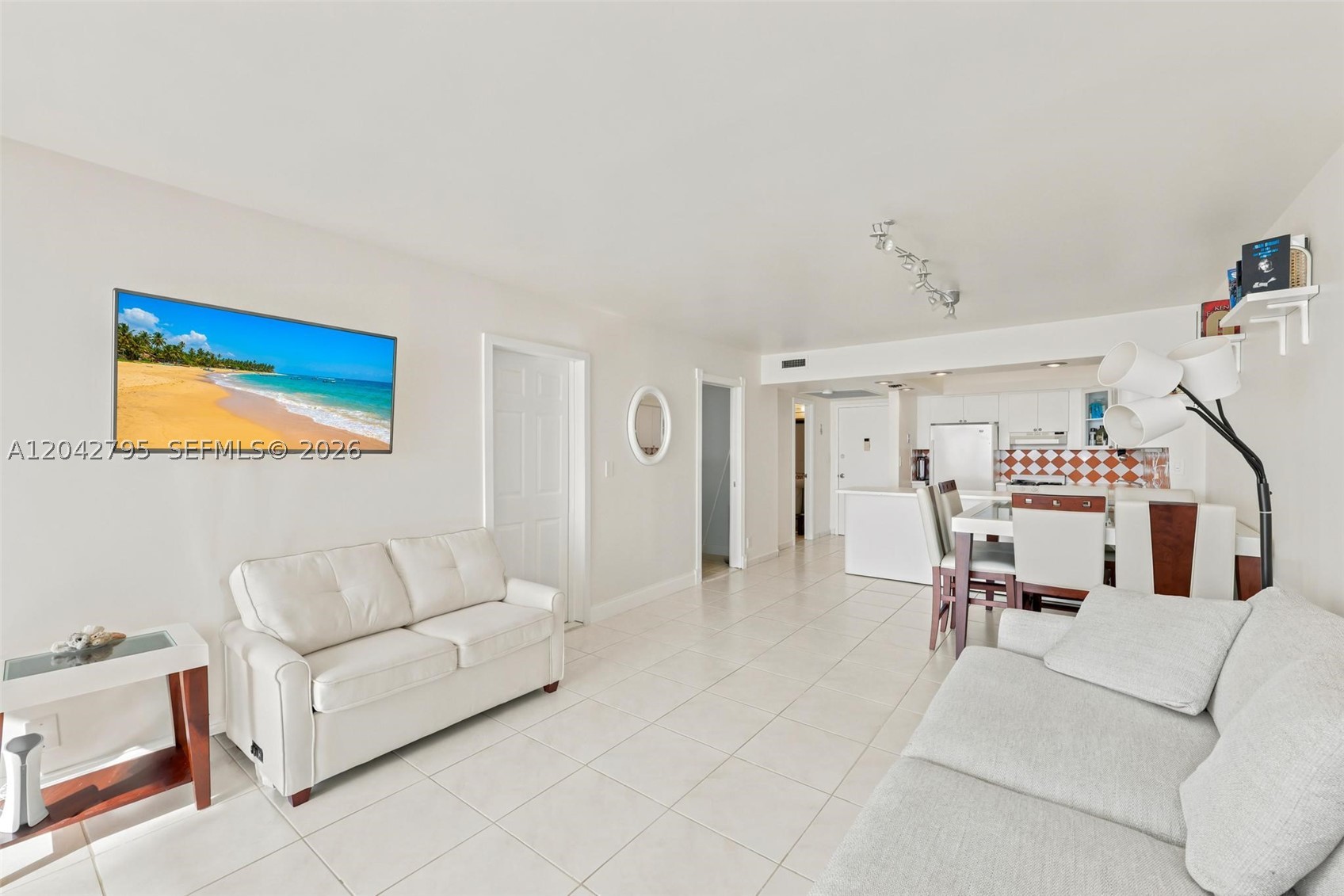 2030 S Ocean Dr 816 Property Photo 6