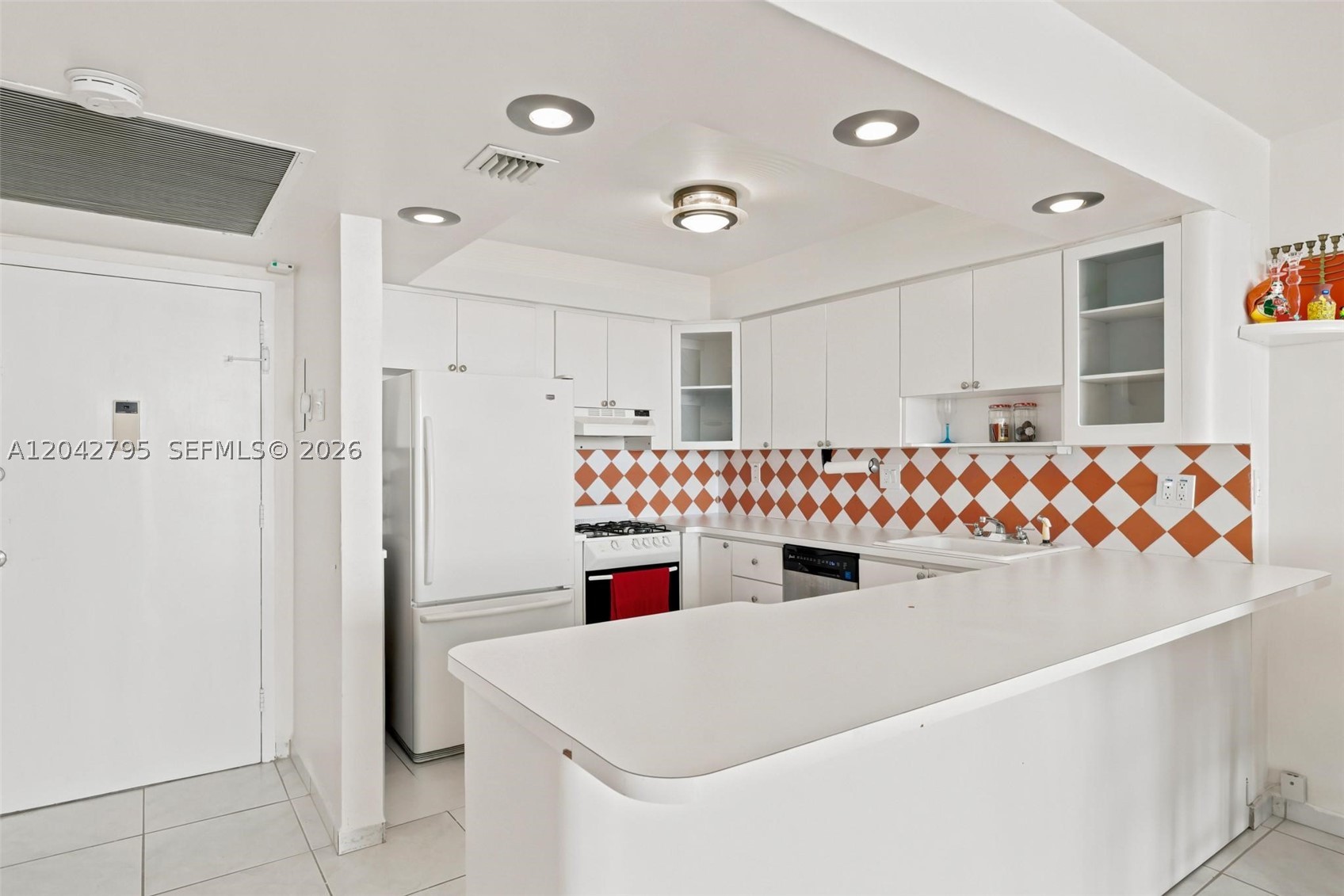 2030 S Ocean Dr 816 Property Photo 7