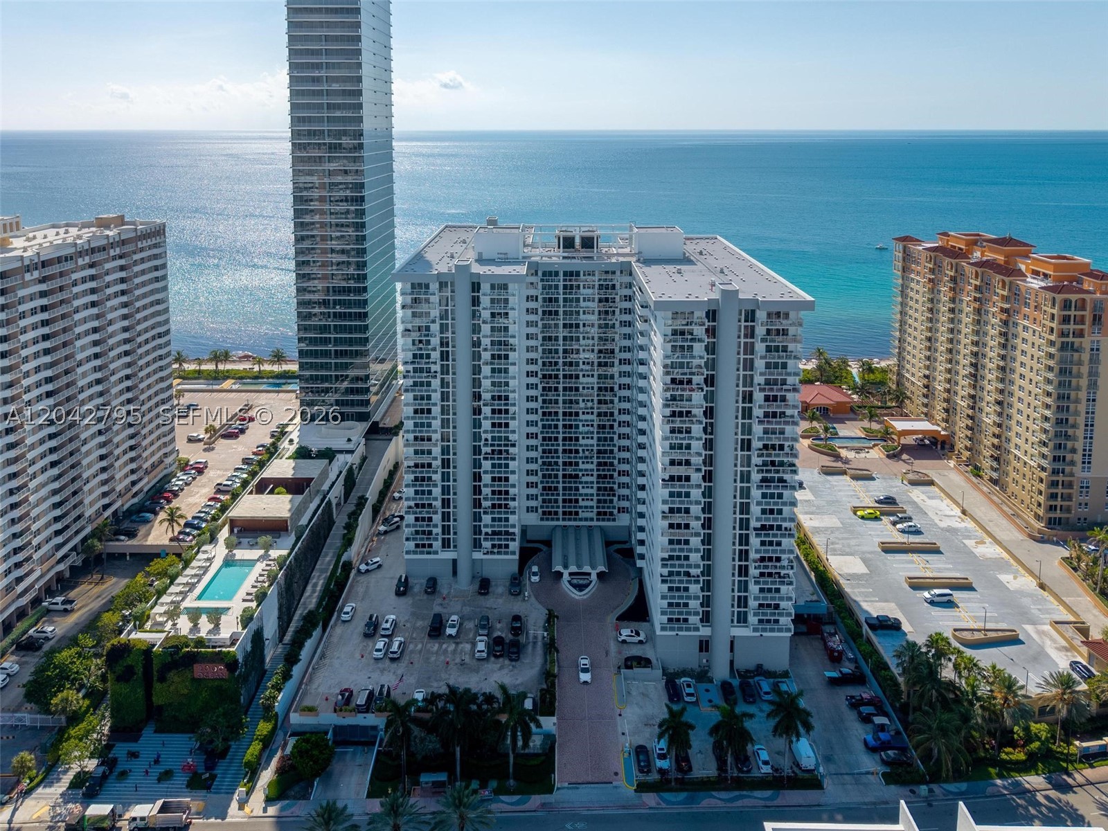 2030 S Ocean Dr 816 Property Photo 16